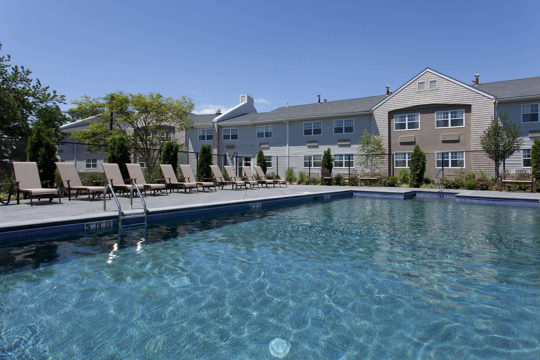 Doubletree By Hilton Cape Cod - Hyannis Exterior foto