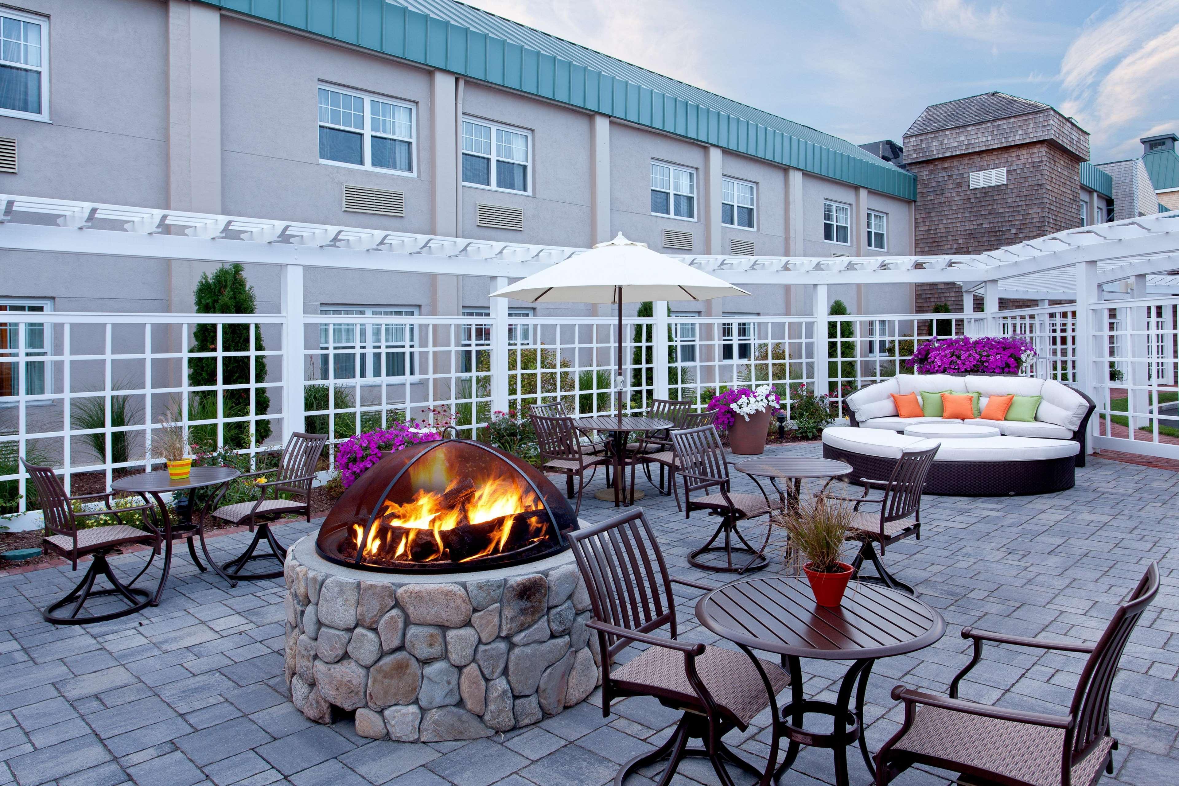 Doubletree By Hilton Cape Cod - Hyannis Exterior foto