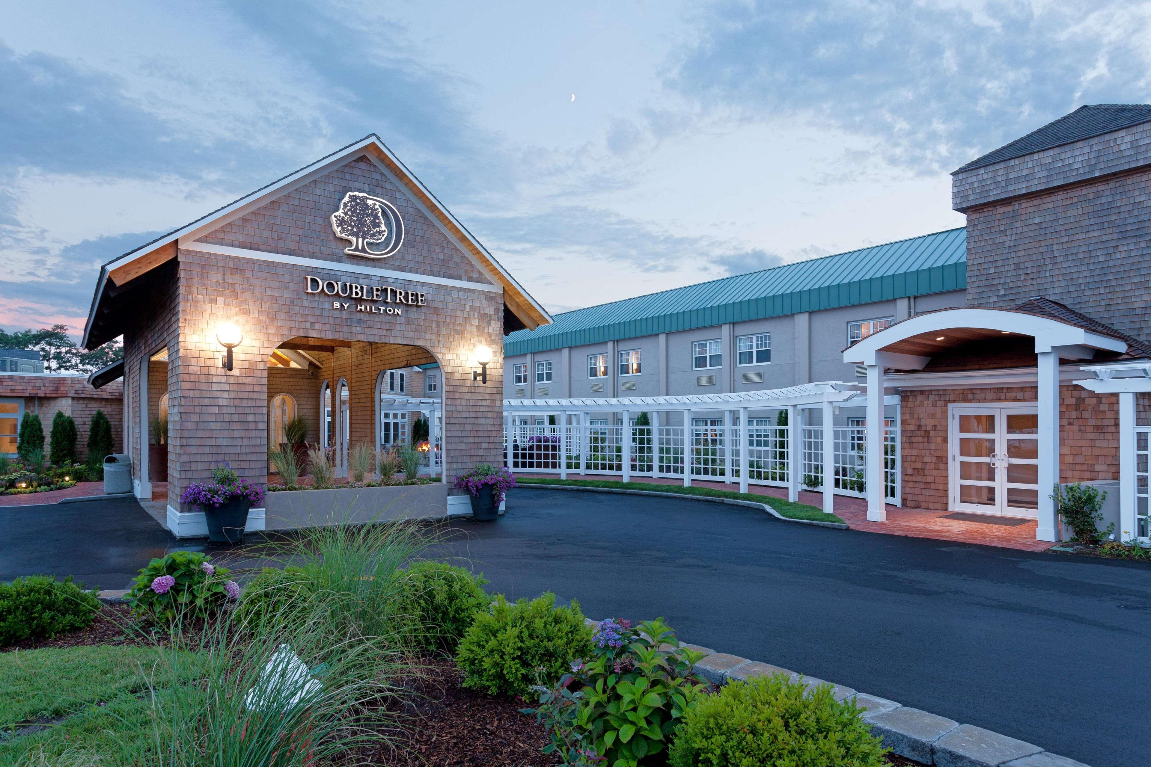 Doubletree By Hilton Cape Cod - Hyannis Exterior foto