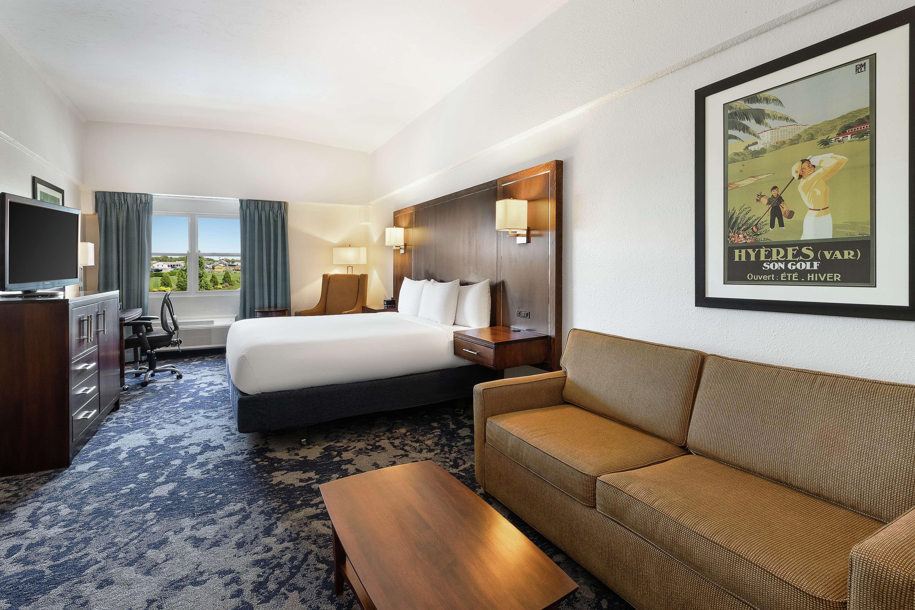 Doubletree By Hilton Cape Cod - Hyannis Exterior foto