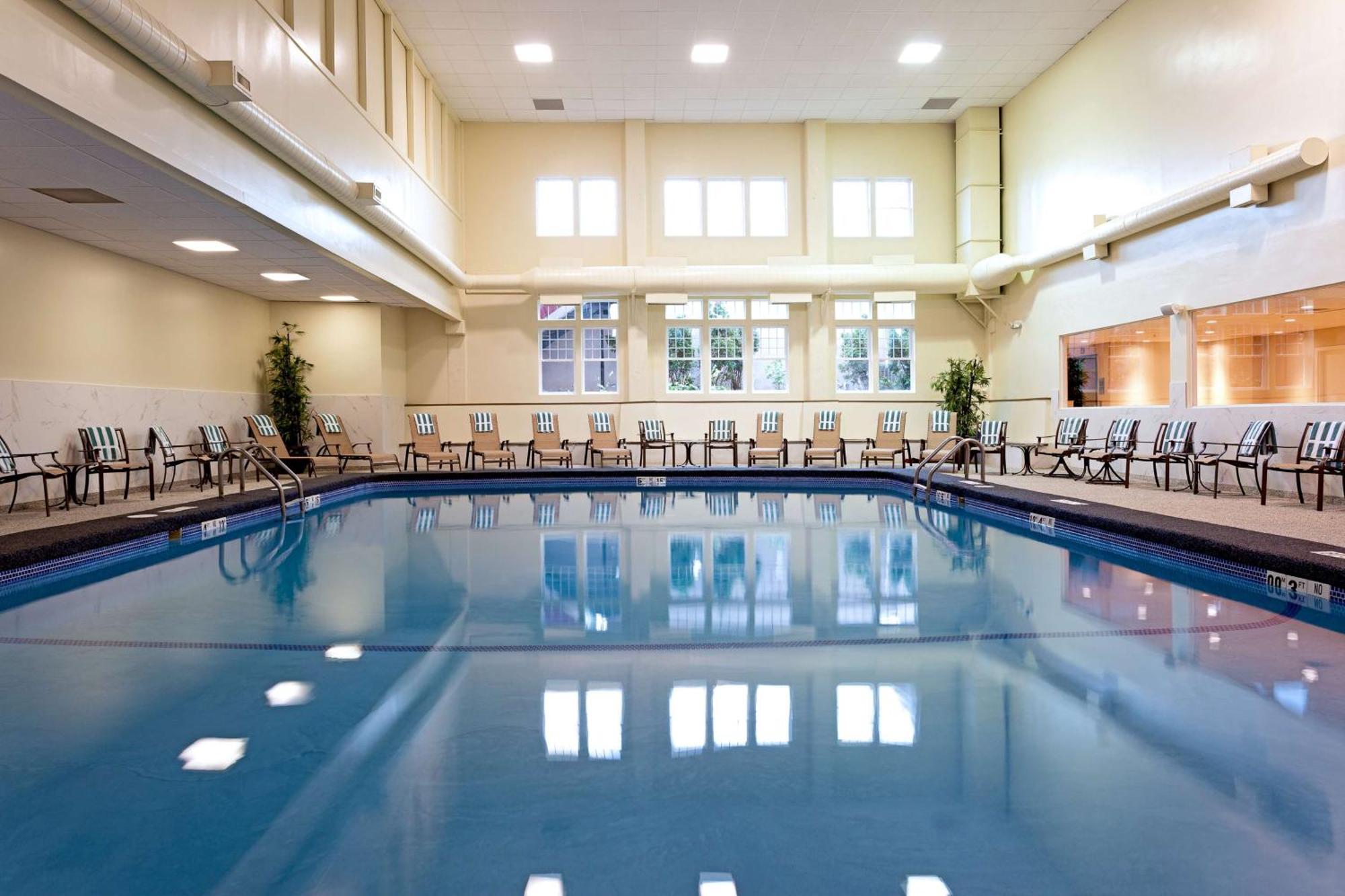 Doubletree By Hilton Cape Cod - Hyannis Exterior foto