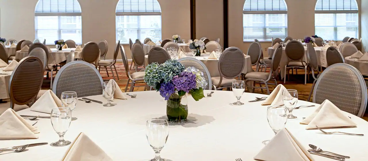 Doubletree By Hilton Cape Cod - Hyannis Exterior foto